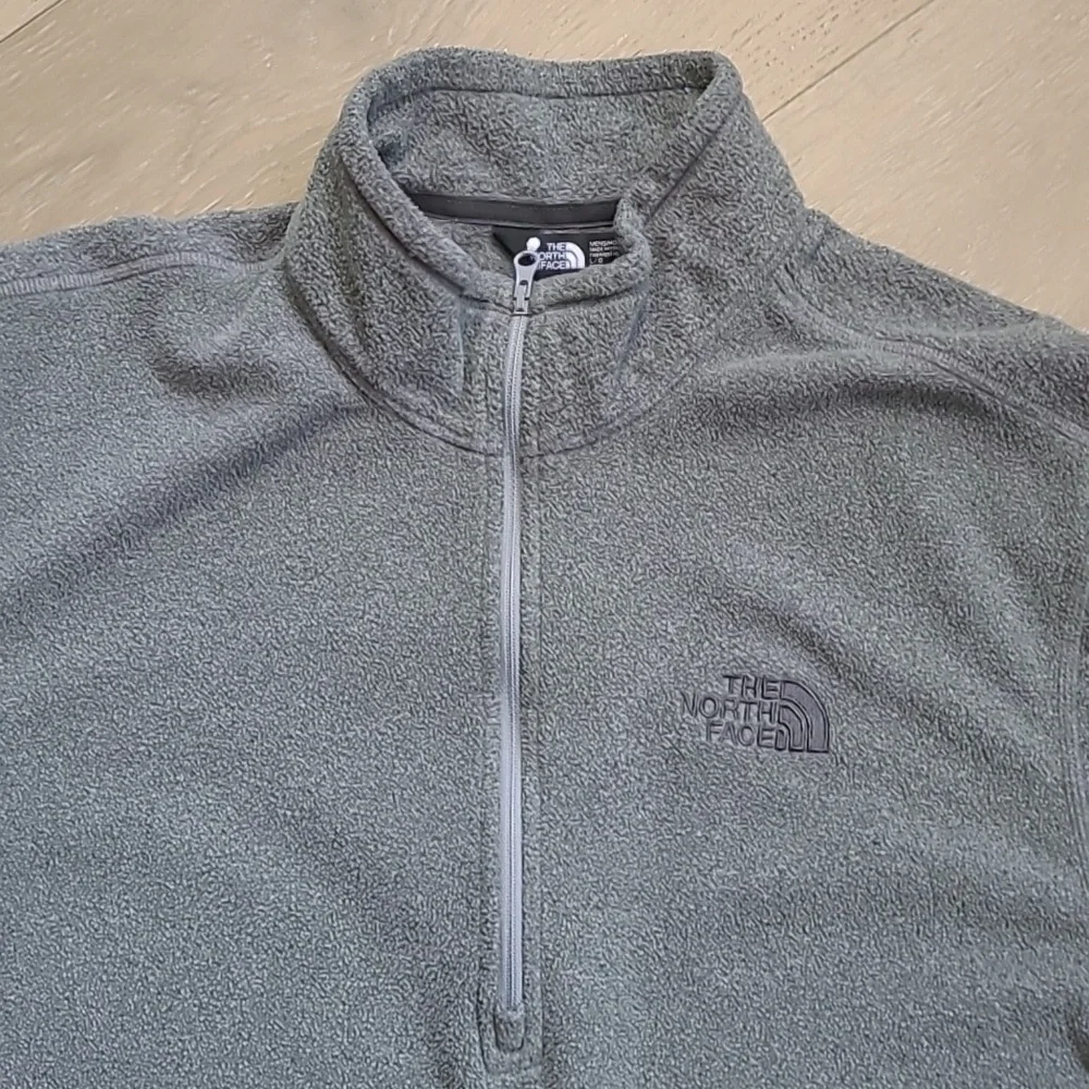 The North Face Sweatshirt Men's sz L Grey Fleece 1/4 Zip Pull Over Sweatshirt